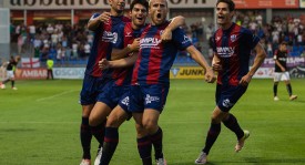 欧冠最佳阵容揭晓：劳塔罗领衔，亚马尔与巴雷拉闪耀中场